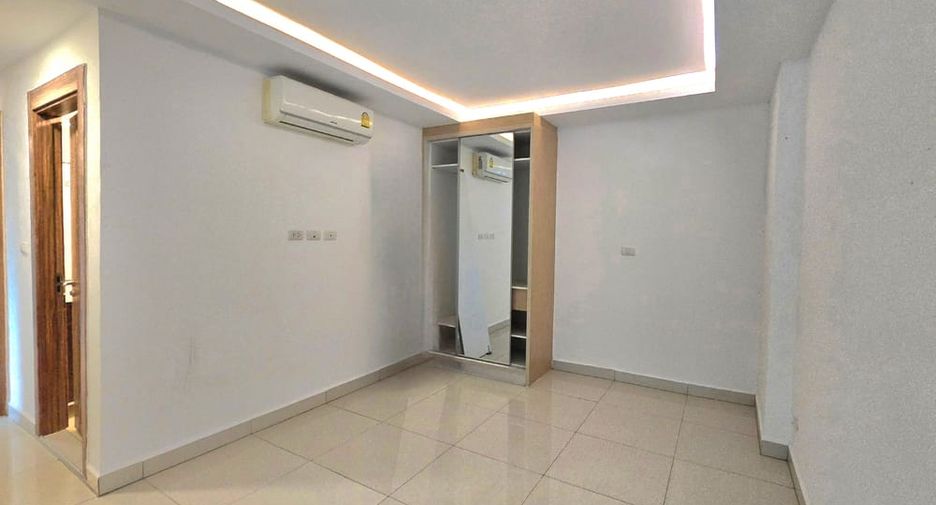 For sale 2 bedrooms condo in Jomtien, Pattaya