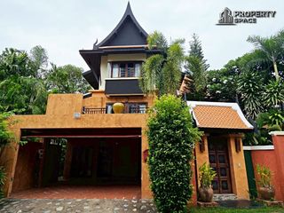 For rent そして for sale 4 ベッドルーム villa in Jomtien, Pattaya