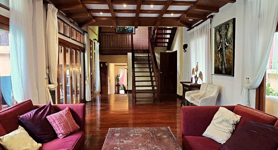 For rent そして for sale 4 ベッドルーム villa in Jomtien, Pattaya