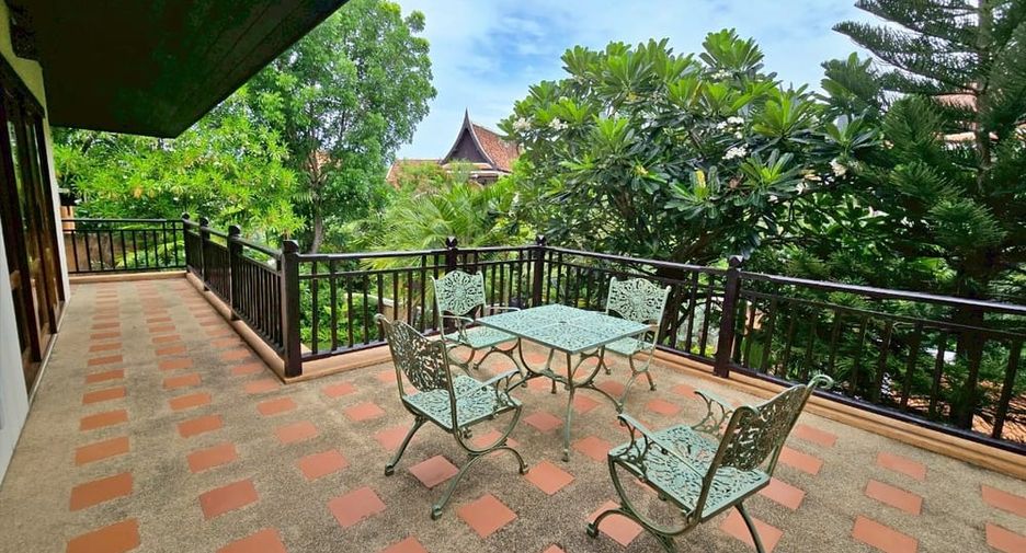 For rent そして for sale 4 ベッドルーム villa in Jomtien, Pattaya