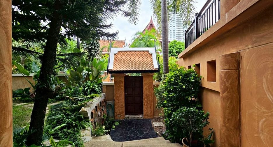 For rent そして for sale 4 ベッドルーム villa in Jomtien, Pattaya