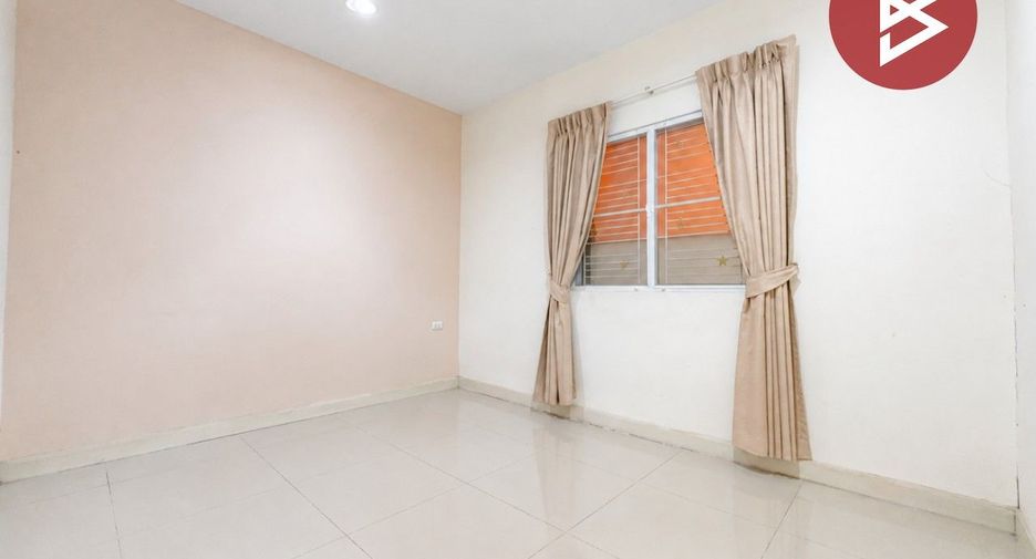 Casa adosada en venta de 4 habitaciones en Mueang Samut Sakhon, Samut Sakhon