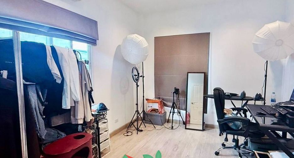 For sale 4 ベッドルーム house in Don Mueang, Bangkok
