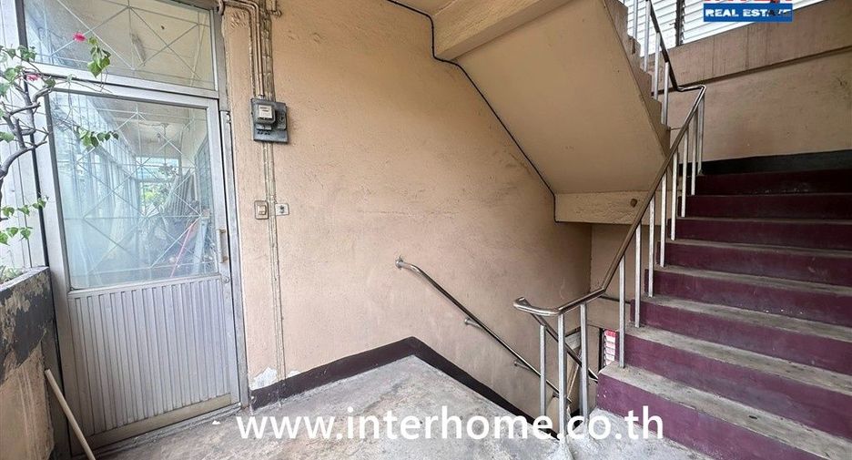 Apartamento en venta de 12 habitaciones en Khlong San, Bangkok