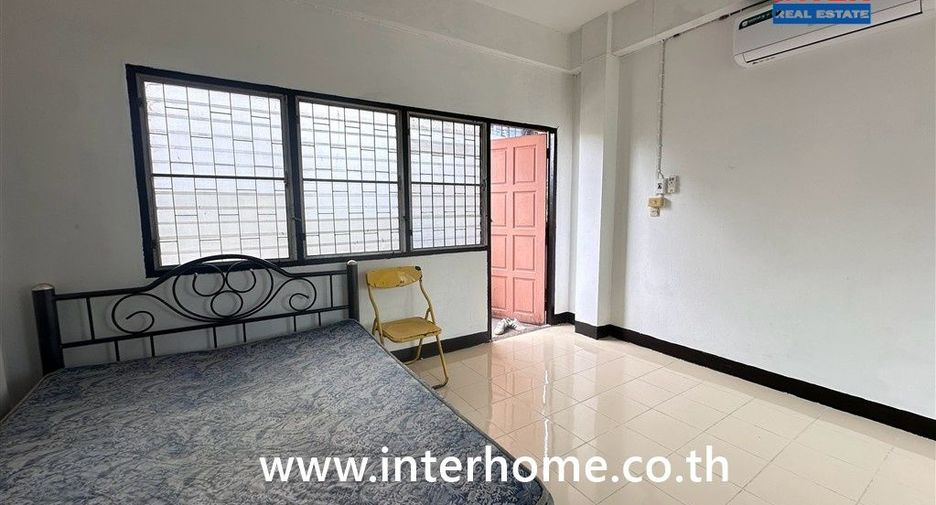 Apartamento en venta de 12 habitaciones en Khlong San, Bangkok