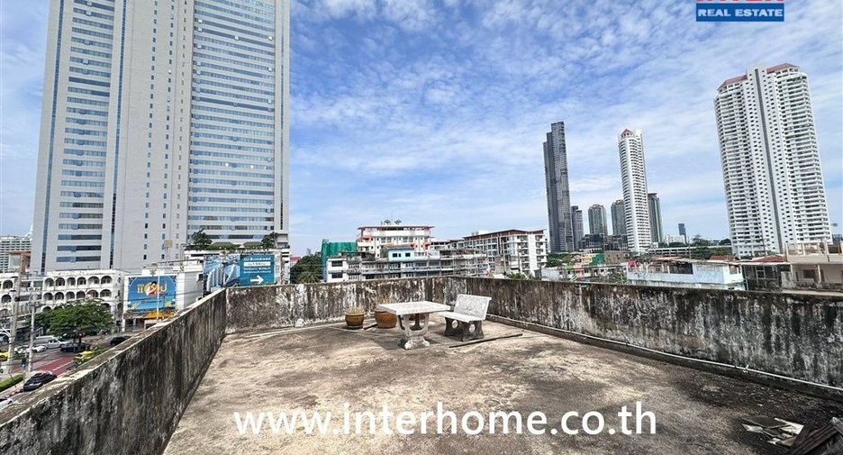 Apartamento en venta de 12 habitaciones en Khlong San, Bangkok