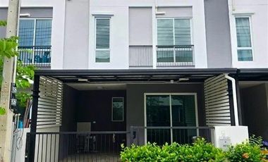 For sale 4 bedrooms townhouse in Lam Luk Ka, Pathum Thani