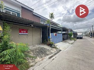 À vendre 2 chambres maison de ville à Ban Bueng, Chonburi