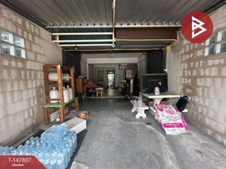 À vendre 2 chambres maison de ville à Ban Bueng, Chonburi