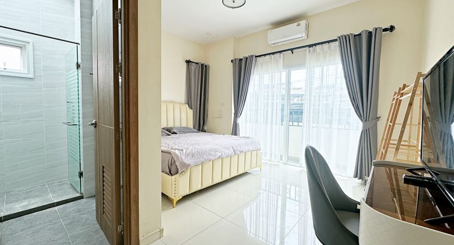 À louer 5 chambres villa à Huay Yai, Pattaya