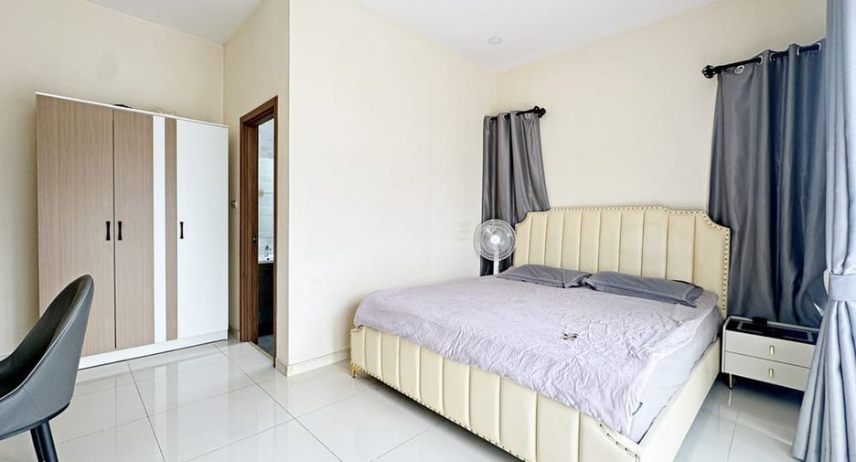 À louer 5 chambres villa à Huay Yai, Pattaya