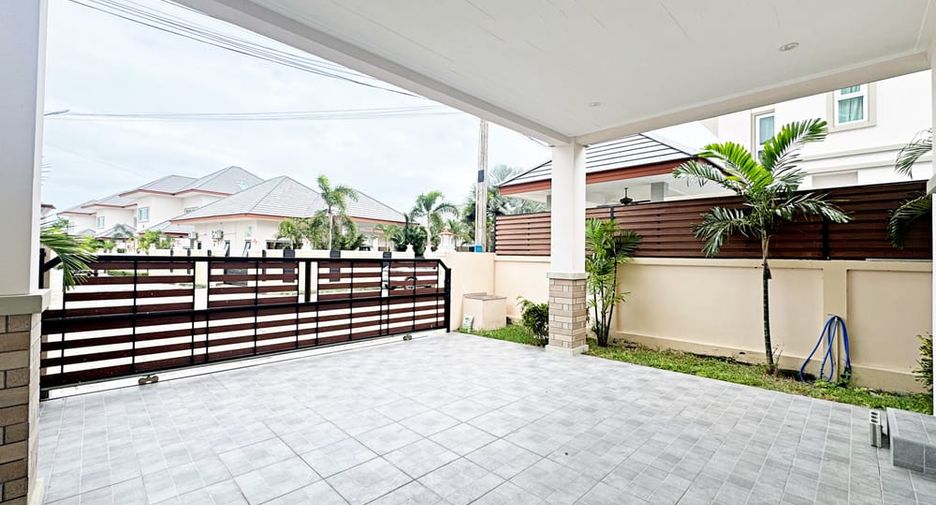 À louer 5 chambres villa à Huay Yai, Pattaya