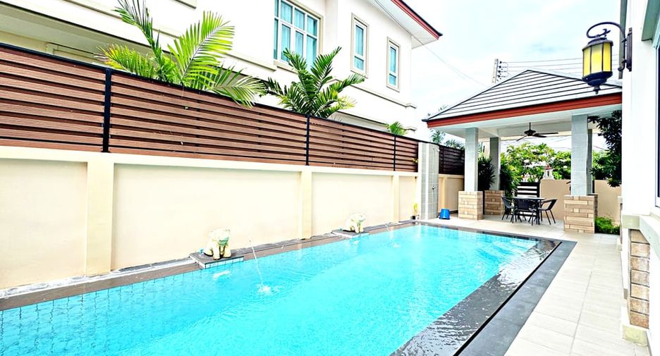À louer 5 chambres villa à Huay Yai, Pattaya