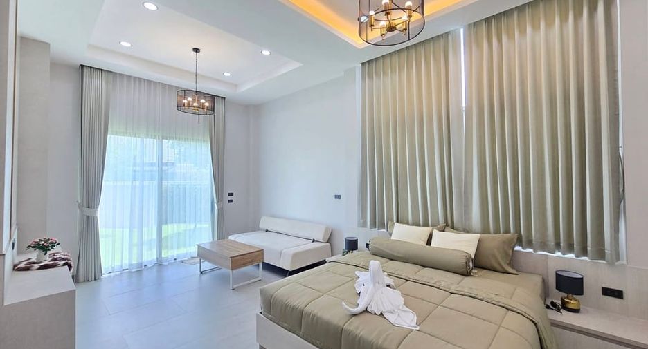 Villa en venta de 4 habitaciones en Bang Lamung, Chonburi