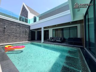 For rent 4 bedrooms villa in Bang Lamung, Chonburi
