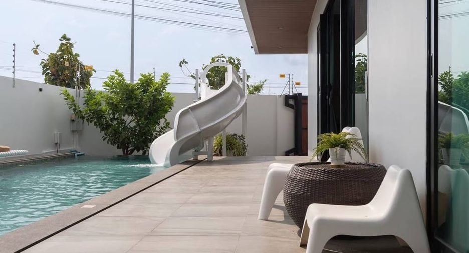 Villa zur Miete mit 4 Zimmer in Bang Lamung, Chonburi