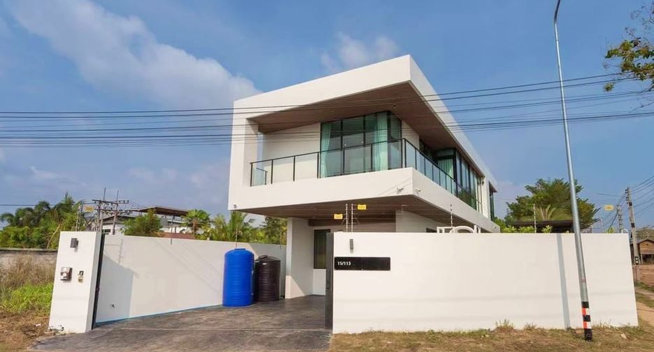 Villa zur Miete mit 4 Zimmer in Bang Lamung, Chonburi