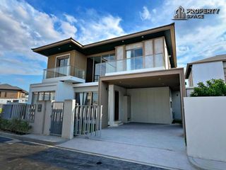 Villa en venta de 5 habitaciones en Bang Lamung, Chonburi