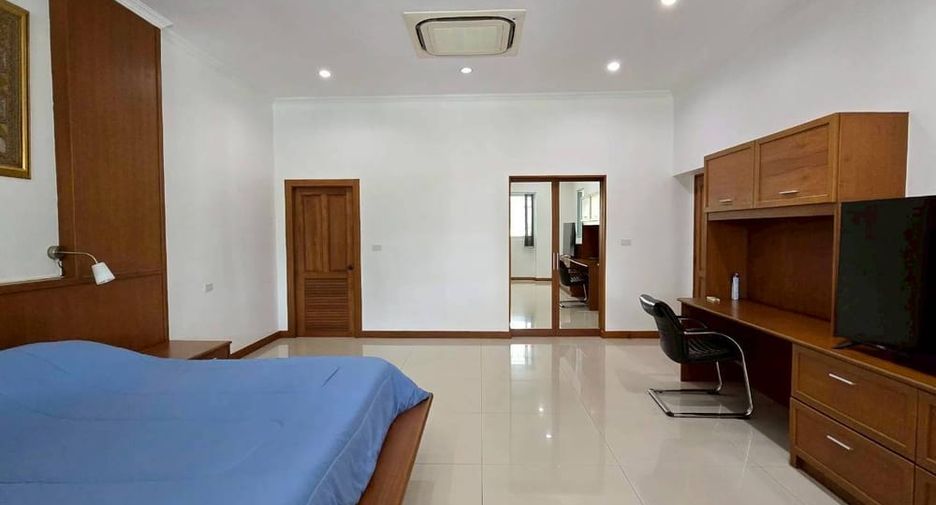Villa zur Miete und zum Kauf mit 5 Zimmer in Bang Lamung, Chonburi