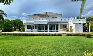 Villa zur Miete und zum Kauf mit 5 Zimmer in Bang Lamung, Chonburi