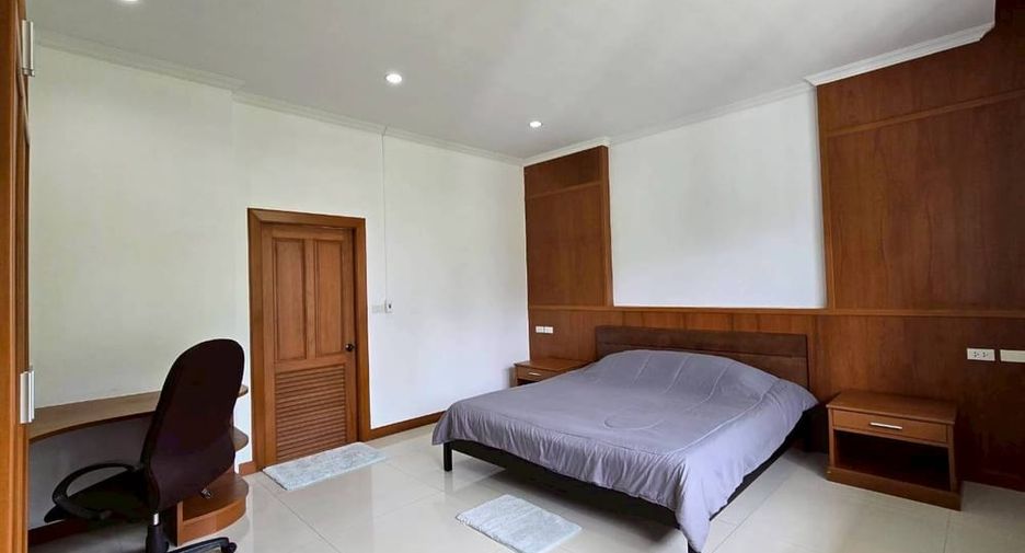 Villa zur Miete und zum Kauf mit 5 Zimmer in Bang Lamung, Chonburi