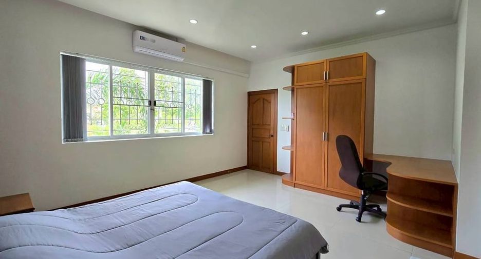 Villa zur Miete und zum Kauf mit 5 Zimmer in Bang Lamung, Chonburi