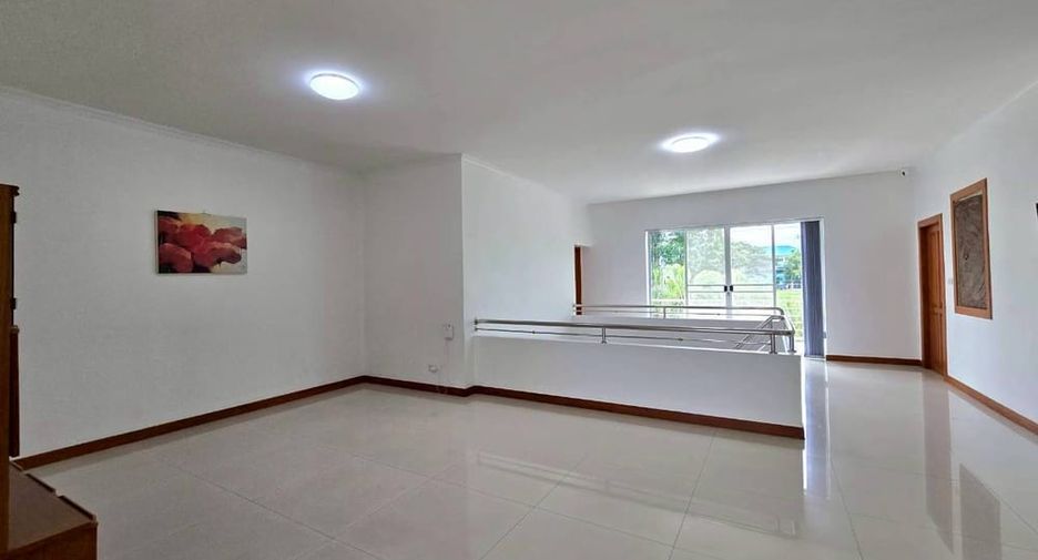 Villa zur Miete und zum Kauf mit 5 Zimmer in Bang Lamung, Chonburi