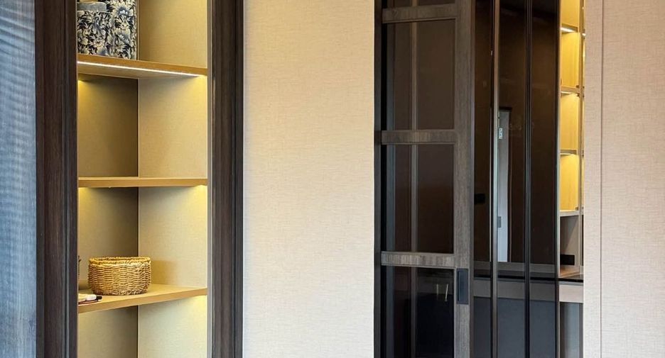 For rent 4 bedrooms house in Bang Kapi, Bangkok