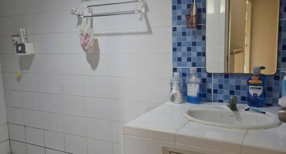 Casa adosada en venta de 3 habitaciones en Mueang Samut Sakhon, Samut Sakhon