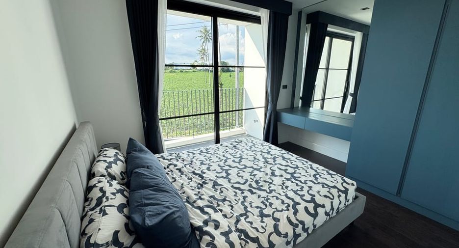 Villa en alquiler y en venta de 5 habitaciones en Bang Lamung, Chonburi