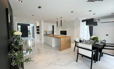 Villa zur Miete und zum Kauf mit 5 Zimmer in Bang Lamung, Chonburi
