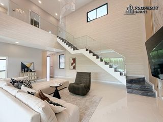À louer 4 chambres villa à Bang Lamung, Chonburi