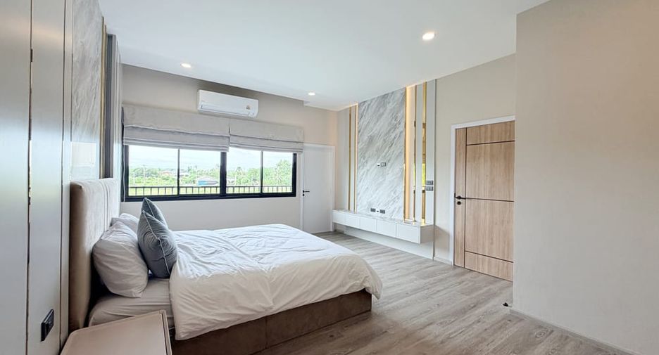 À louer 4 chambres villa à Huay Yai, Pattaya