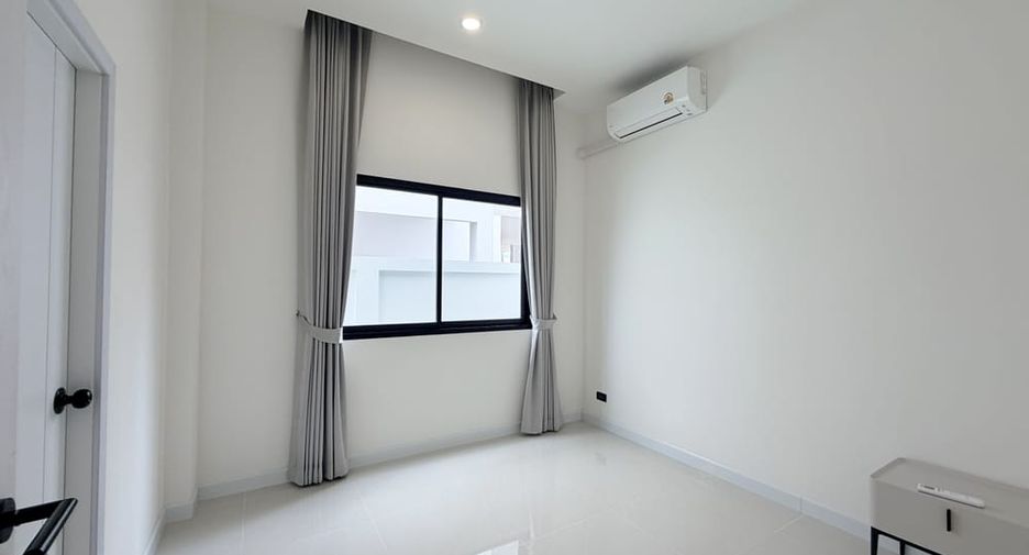 À louer 4 chambres villa à Huay Yai, Pattaya