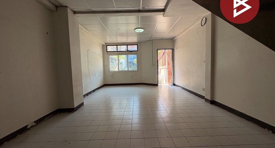 For sale 2 bedrooms townhouse in Phanom Sarakham, Chachoengsao
