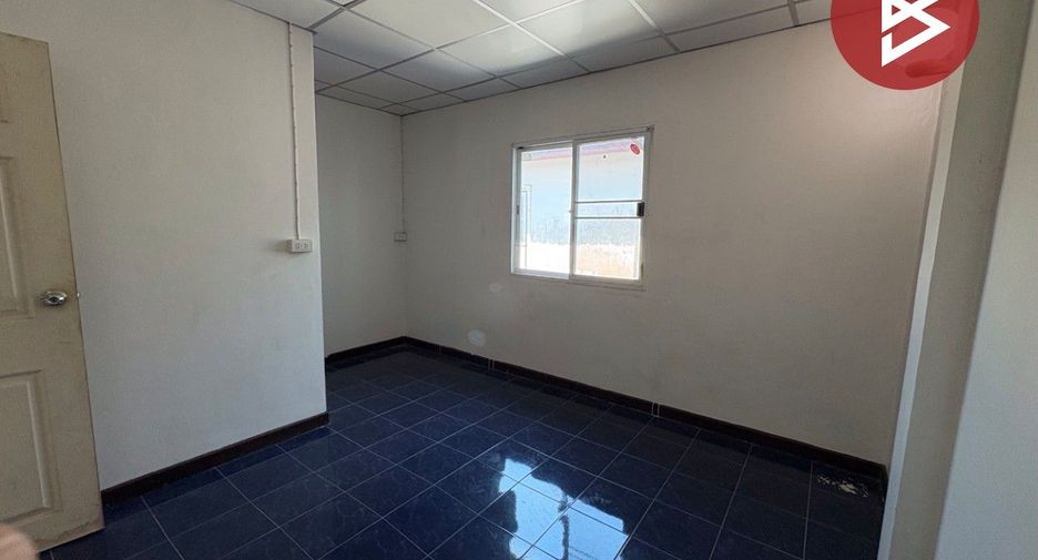 For sale 2 bedrooms townhouse in Phanom Sarakham, Chachoengsao