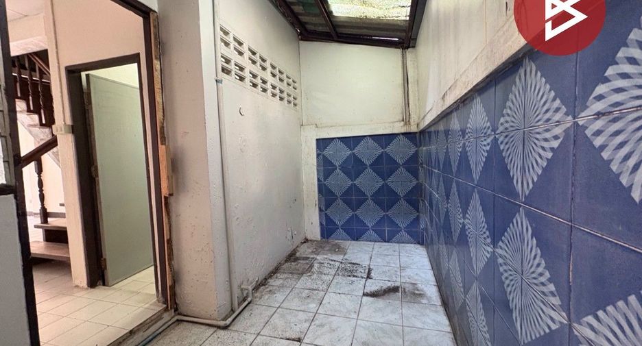 For sale 2 bedrooms townhouse in Phanom Sarakham, Chachoengsao