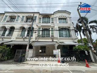 For sale 3 bedrooms townhouse in Lat Phrao, Bangkok