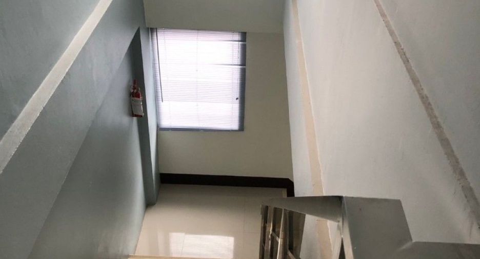 Local comercial en venta de 2 habitaciones en Mueang Chiang Rai, Chiang Rai