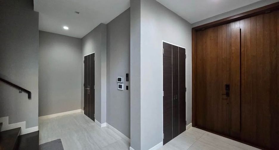 Haus zur Miete mit 4 Zimmer in Suan Luang, Bangkok