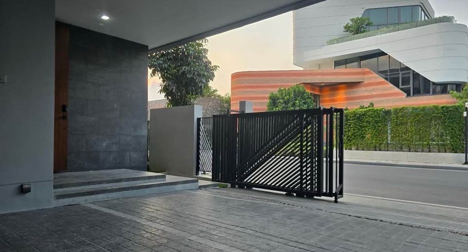 Haus zur Miete mit 4 Zimmer in Suan Luang, Bangkok