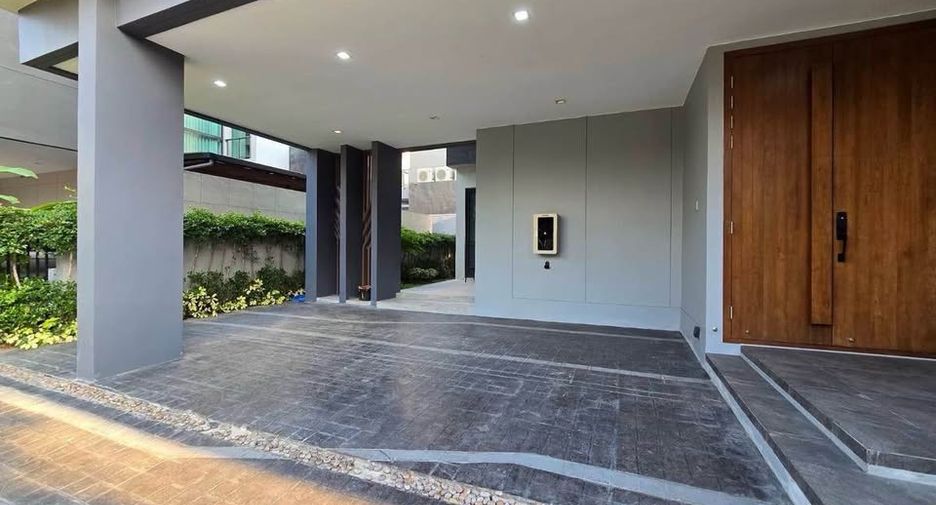 Haus zur Miete mit 4 Zimmer in Suan Luang, Bangkok