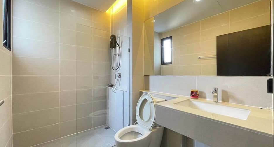 For rent 5 bedrooms house in Bang Sue, Bangkok