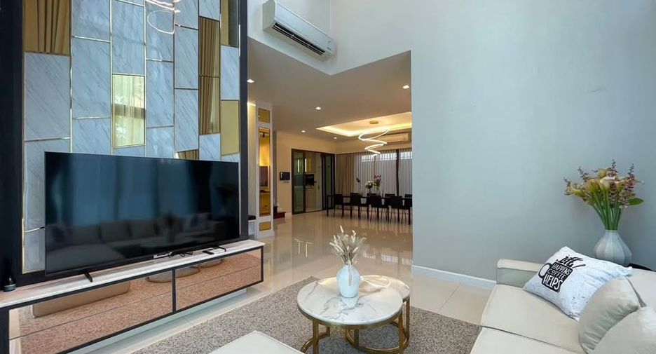 For rent 5 bedrooms house in Bang Sue, Bangkok