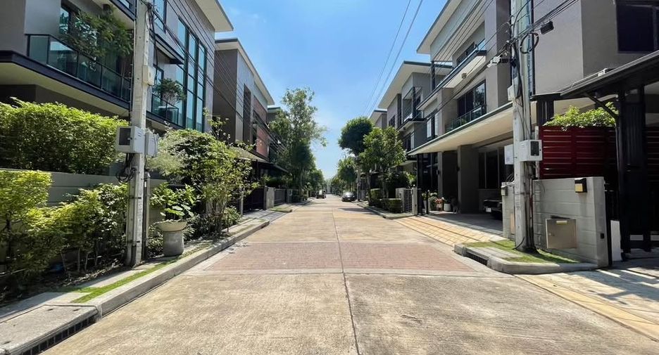 For rent 5 bedrooms house in Bang Sue, Bangkok