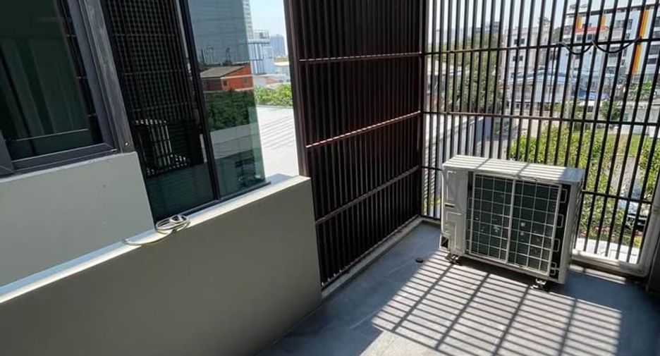 For rent 5 bedrooms house in Bang Sue, Bangkok