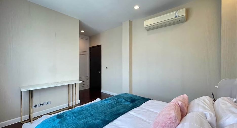 For rent 5 bedrooms house in Bang Sue, Bangkok
