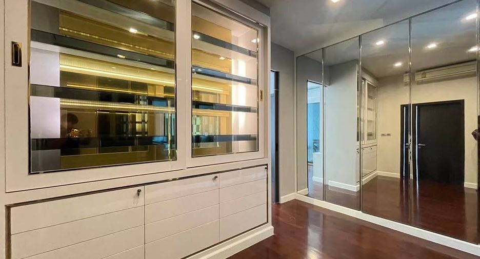 For rent 5 bedrooms house in Bang Sue, Bangkok