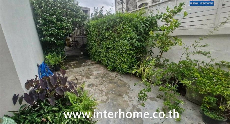 Продажа 4 спальни дом в Mueang Nonthaburi, Нонтабури