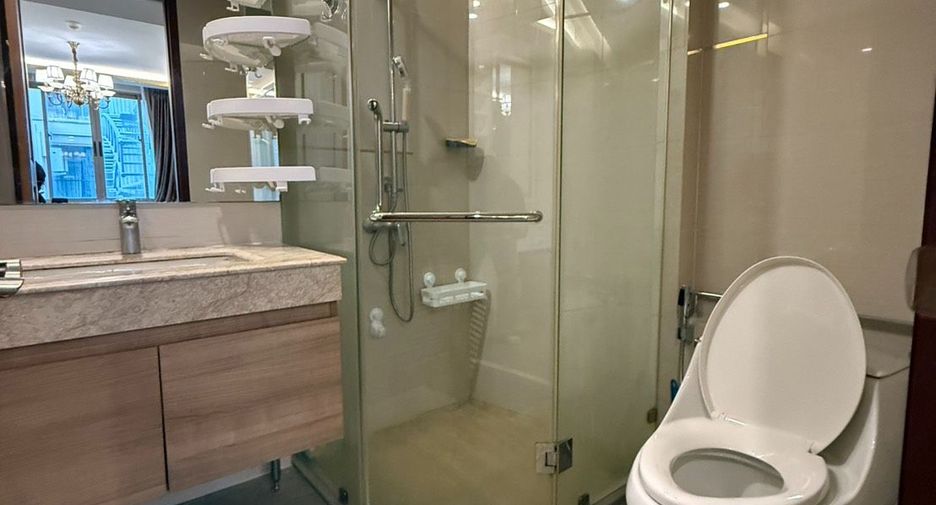 For rent 2 ベッドルーム condo in Huai Khwang, Bangkok